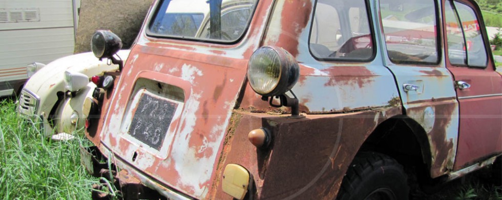 Jeep / Renault 4 Conversion | Drive-by Snapshots by Sebastian Motsch (2010)