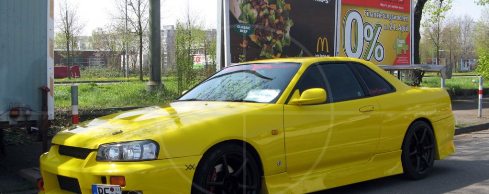 Nissan Skyline GT-R 34 Yellow Drifter | Drive-by Snapshots by Sebastian Motsch (2010)