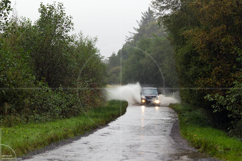 Hyundai Terracan in torrential rain | Drive-by Snapshots by Sebastian Motsch (2013)