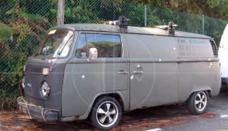 Volkswagen T2b Biarritz | Drive-by Snapshots by Sebastian Motsch (2009)