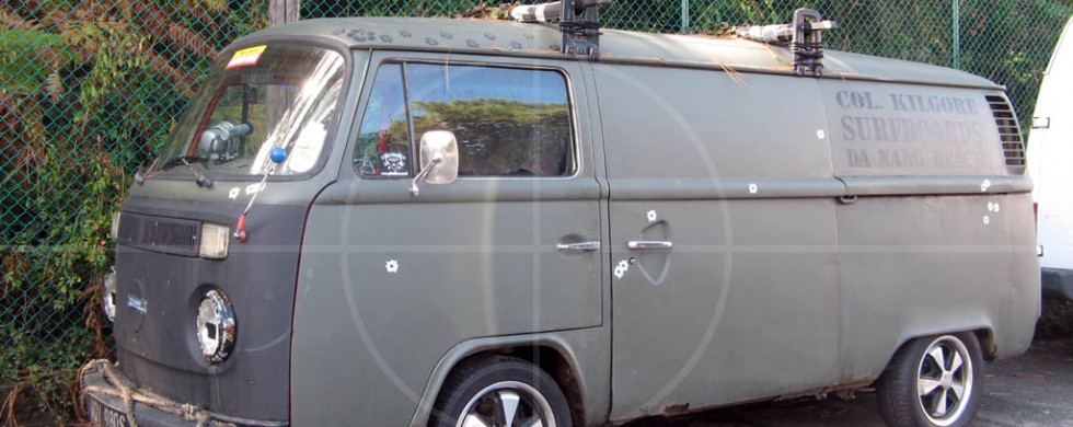 Volkswagen T2b Biarritz | Drive-by Snapshots by Sebastian Motsch (2009)