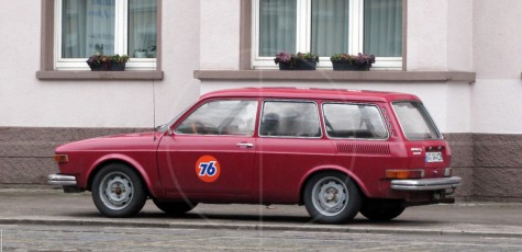 Volkswagen 412 Variant | Drive-by Snapshots by Sebastian Motsch (2010)