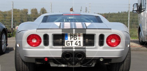 Ford GT40 | Drive-by Snapshots by Sebastian Motsch (2011)