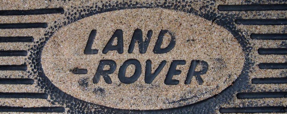 Land Rover Series III Sodwana Bay | Drive-by Snapshots by Sebastian Motsch (2007)