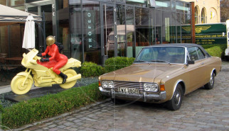 BMW Motorcycle Sculpture Berlin | Drive-by Snapshots by Sebastian Motsch (2009)