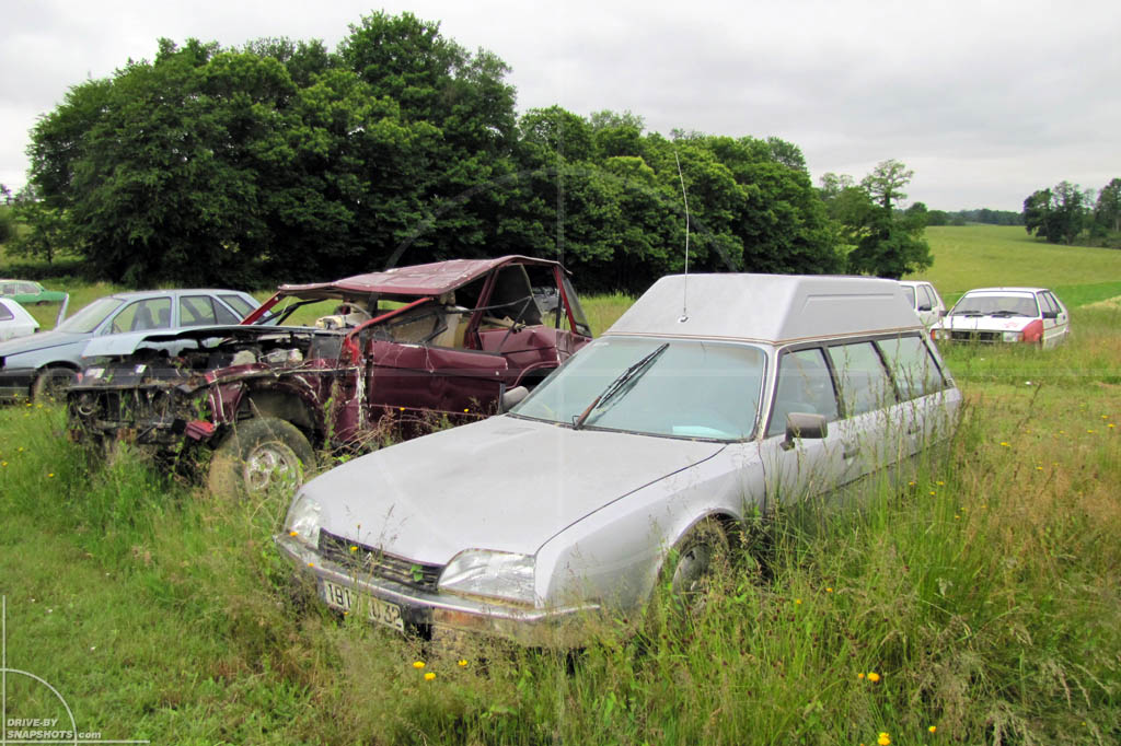 Rust in Peace Les Francaises | Drive-by Snapshots by Sebastian Motsch (2010)