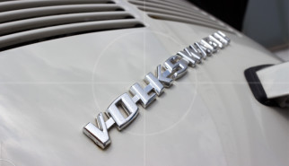 Volkswagen Käfer Cabrio | Drive-by Snapshots by Sebastian Motsch (2014)