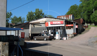 Station Service Le Rousset France | Drive-by Snapshots by Sebastian Motsch (2010)