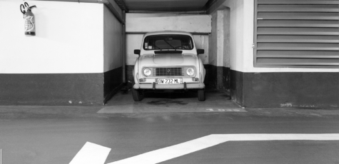 Renault R4 Nancy France | Drive-by Snapshots by Sebastian Motsch (2018)