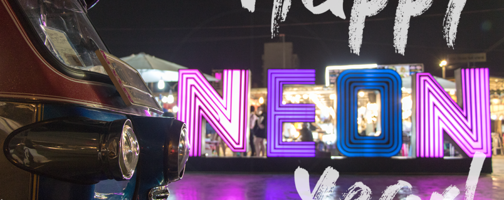 TukTuk Happy New Year Bangkok Neon Nightmarket | travel photography by Sebastian Motsch (2018)